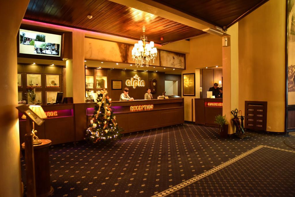 Apartament Executive Vedere Munte Alpin Resort Poiana Brasov Buitenkant foto