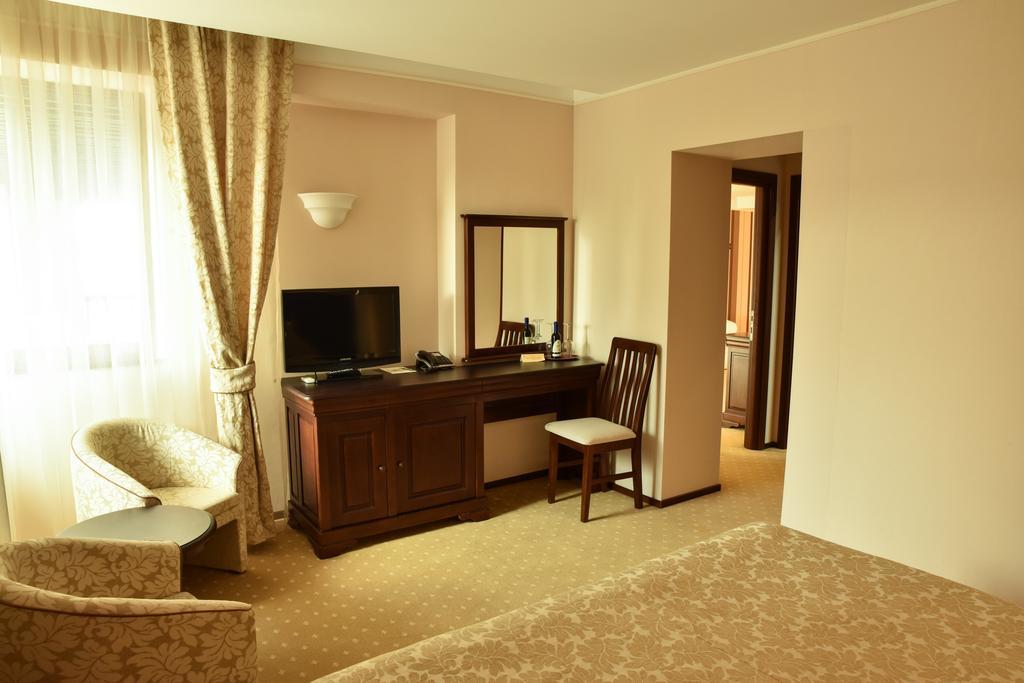 Apartament Executive Vedere Munte Alpin Resort Poiana Brasov Buitenkant foto